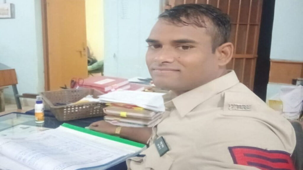 CG ACB का बड़ा एक्शन: 15 हजार की रिश्वत लेते हेड कांस्टेबल रंगे हाथ गिरफ्तार