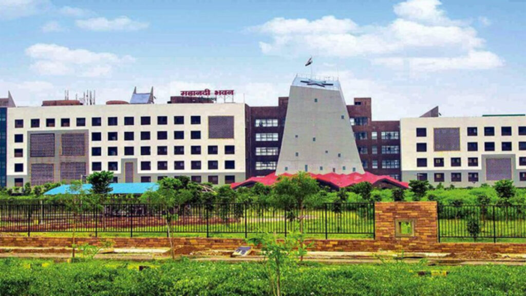 CG Transfer News : सरकार ने जारी की 19 अफसरों की तबादला सूची, कई नगर निगम आयुक्त बदले