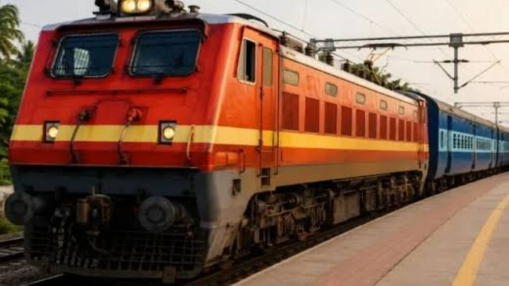 Chhattisgarh Train Alert : रेलवे ने जारी की नई सूची’ 23 से 27 जुलाई तक कई ट्रेनें निरस्त, यात्रियों से सावधानी बरतने की अपील