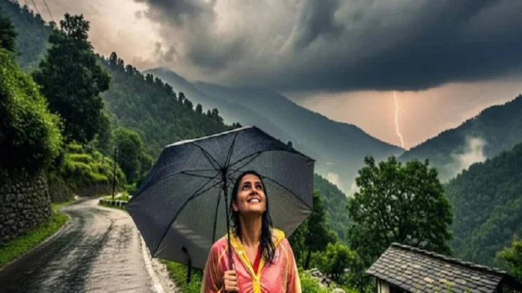 CG Weather Update : अगले 24 घंटे बरसेंगे बादल, कई जिलों में भारी बारिश और आकाशीय बिजली का अलर्ट जारी