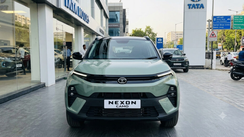 Tata Nexon Camo Edition भारत में हुई लॉन्च: 9.99 लाख रुपये शुरुआती कीमत, मिले नए फीचर्स और स्पेशल कलर्स Tata Nexon Camo Edition