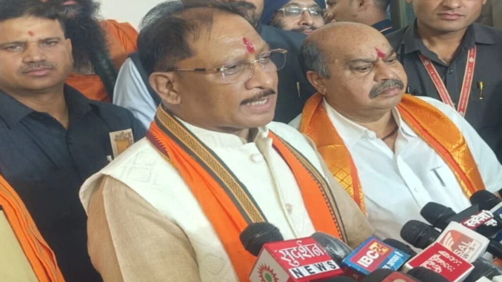Kulgam Terror Attack: CM साय की बड़ी घोषणा, आतंकी हमले में मारे गए छत्तीसगढ़ के 2 श्रमिकों के परिवारों को 20-20 लाख की मदद