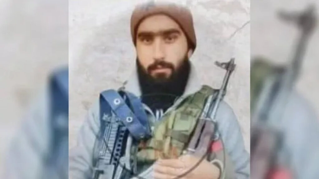 Kulgam Terror Attack : पानी के बहाने हमला, लश्कर आतंकी लतीफ बट ने छत्तीसगढ़ के मजदूरों को बनाया निशाना