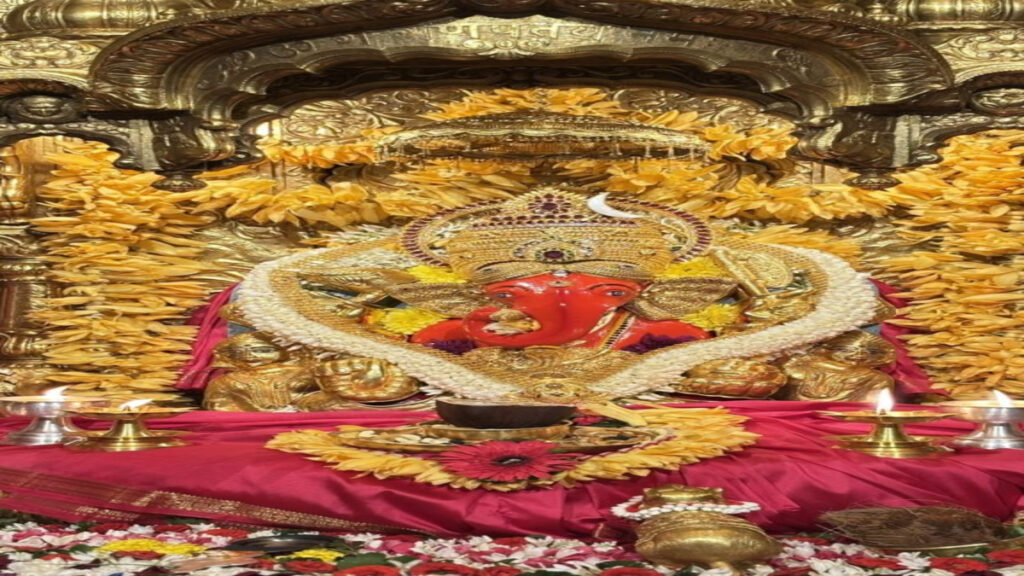 Siddhivinayak Ganpati Temple : सिद्धिविनायक मंदिर में 18 करोड़ की चोरी: मुंबई के सिद्धिविनायक मंदिर में दान घोटाले का खुलासा