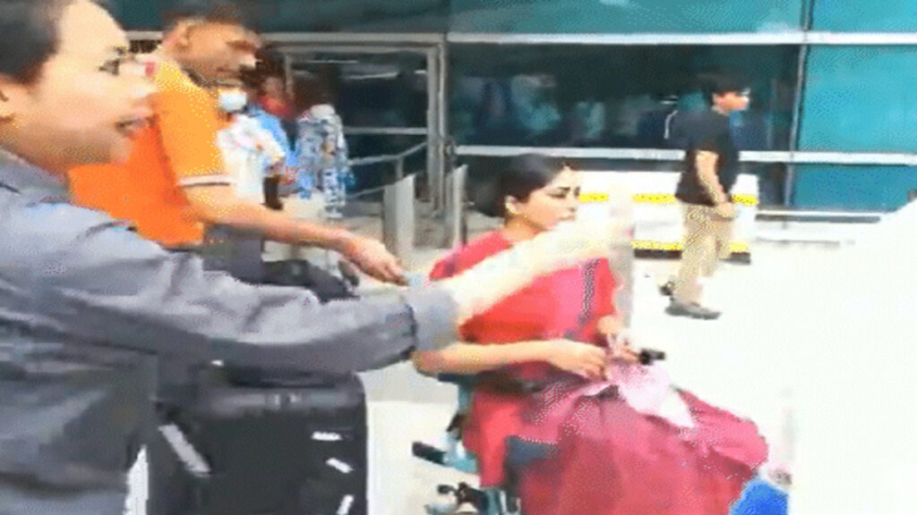 Air India फुकेत-दिल्ली विमान में एक साथ फेल हुए तीन हाइड्रोलिक सिस्टम, 300 फीट नीचे आया प्लेन