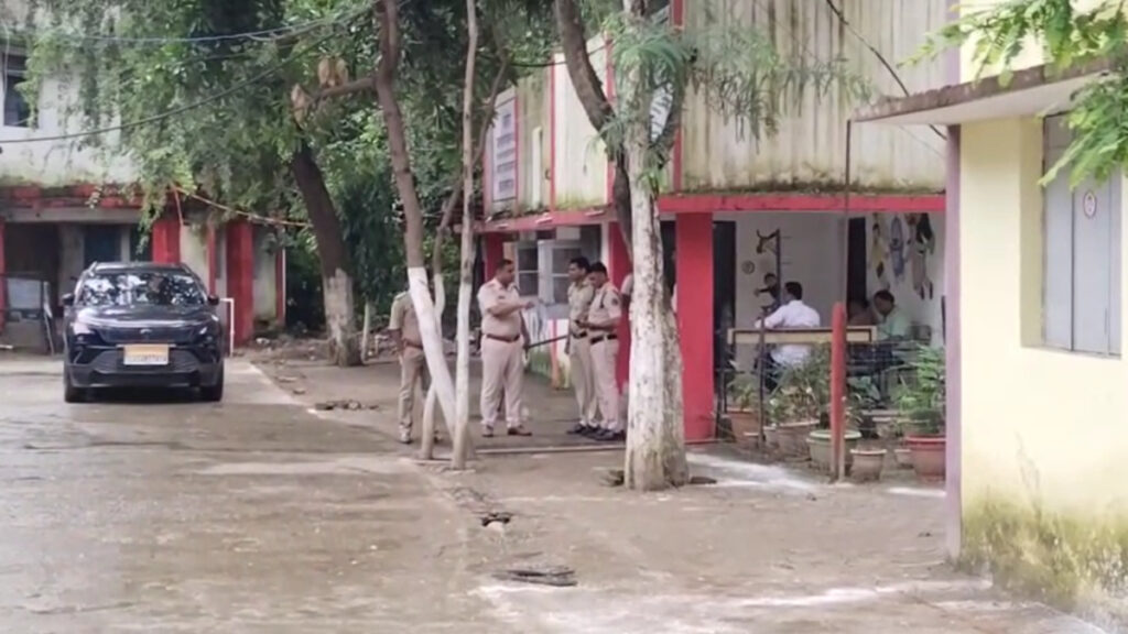 CG NEWS : बाल सुधार गृह में मचा हड़कंप, 18 साल के युवक की संदिग्ध मौत से प्रशासन पर सवाल