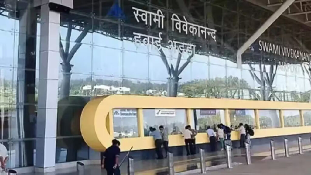 CG NEWS : एयरपोर्ट को लेकर बड़ा फैसला’ रायपुर समेत 11 हवाई अड्डों के संचालन की कमान निजी कंपनियों को देने की तैयारी