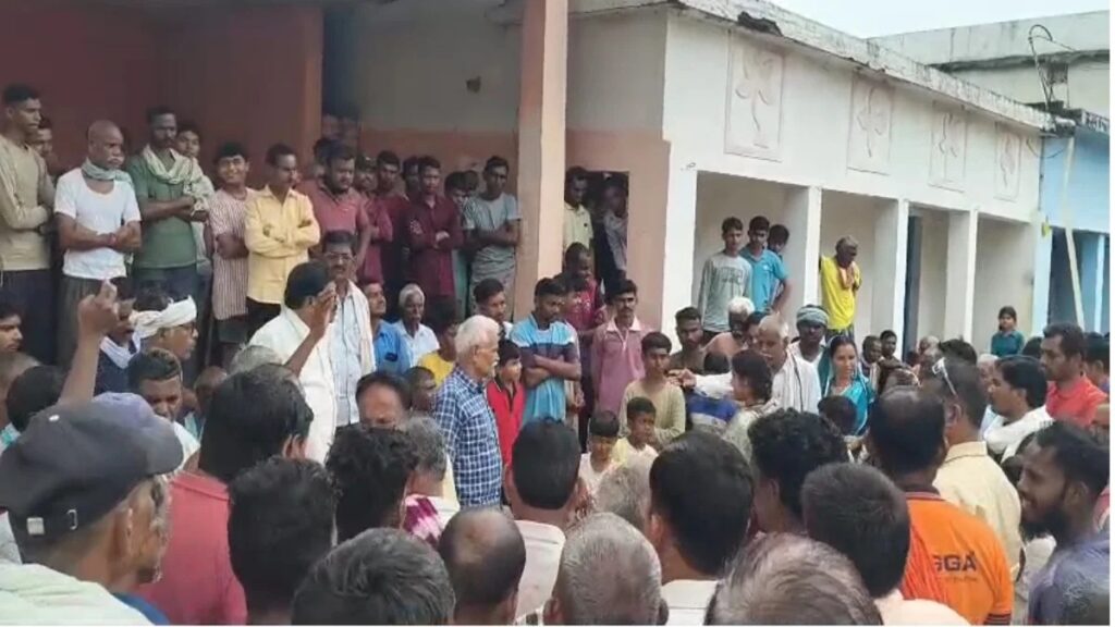 CG News : छत्तीसगढ़ में शव दफनाने को लेकर बवाल, धर्मांतरित महिला के अंतिम संस्कार पर विवाद